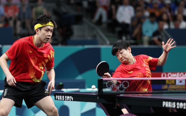 黄蜂险胜和 黄蜂险胜和